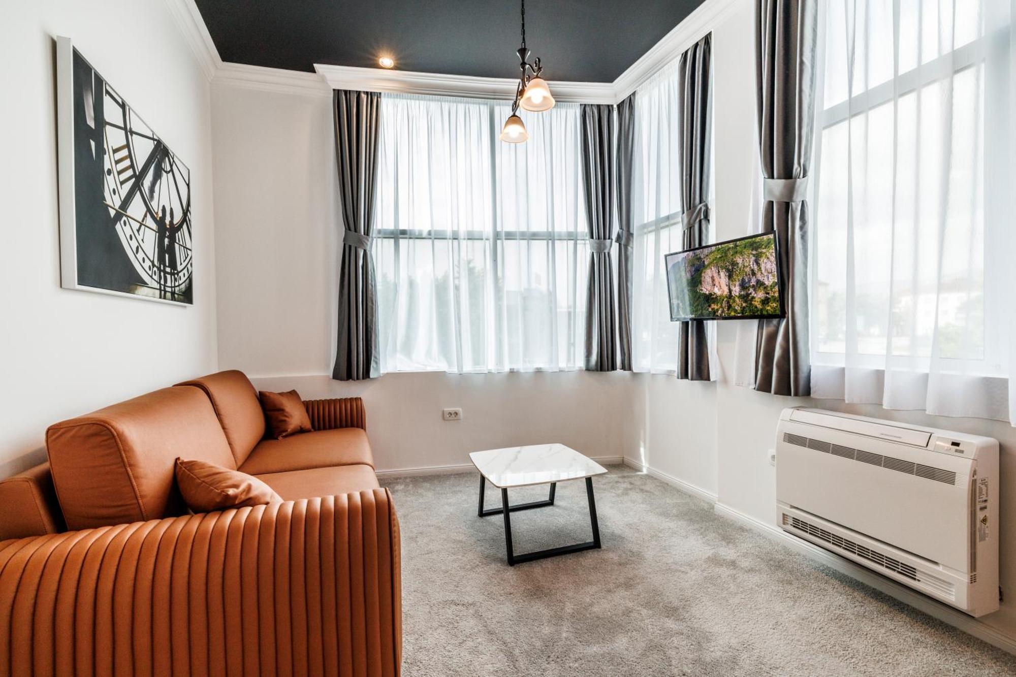 White Unique Apart Niksic ภายนอก รูปภาพ